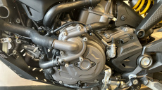 Ducati Monster Plus 937 Red (20MY)